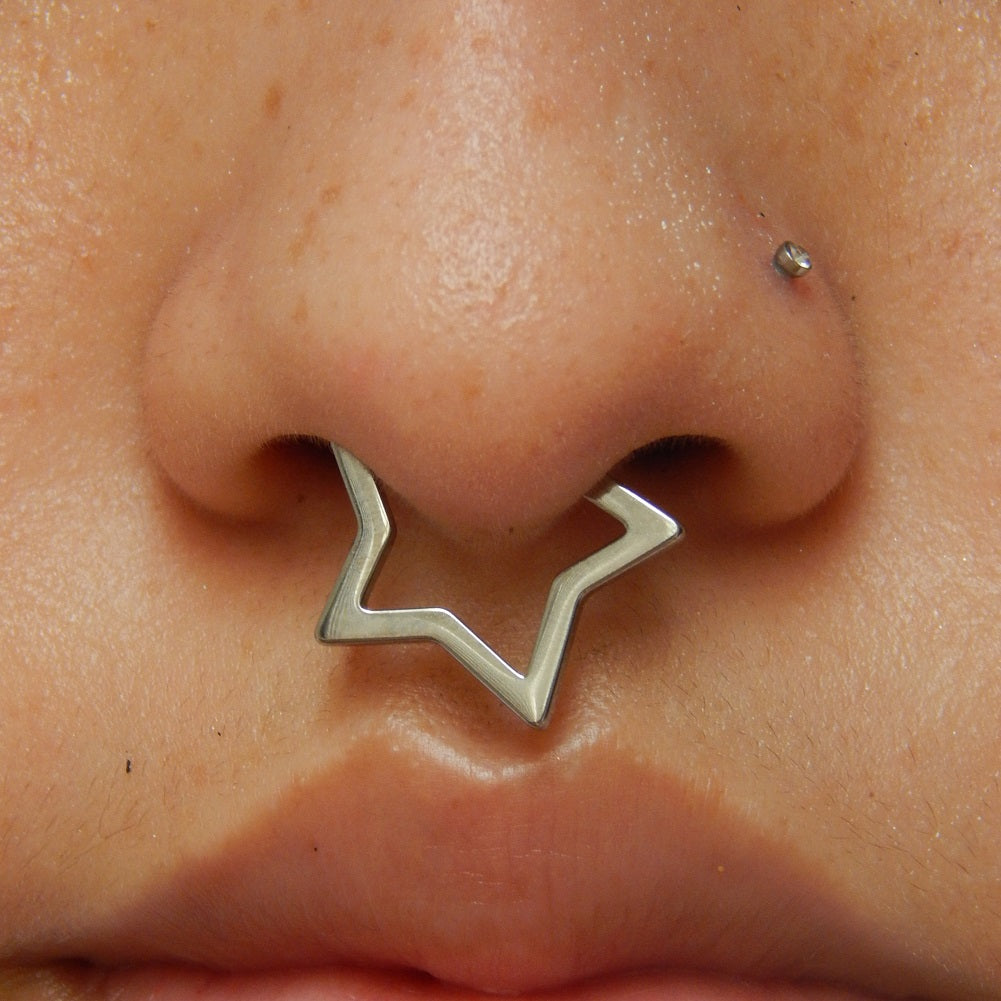 Star Clicker Septum Ring