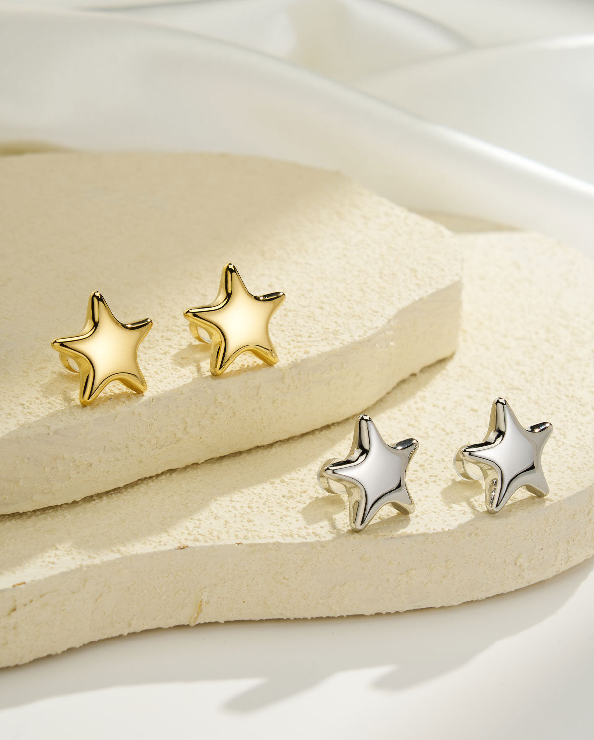 bubble star earrings