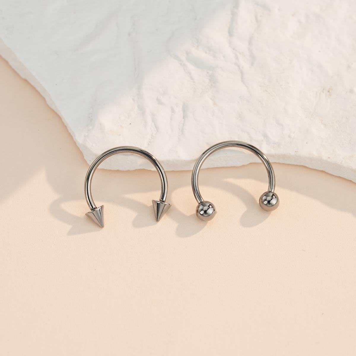 horseshoe 16g septum ring