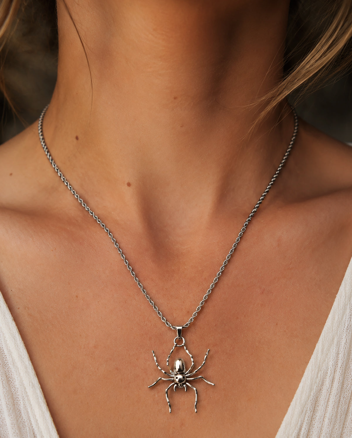 spider necklace
