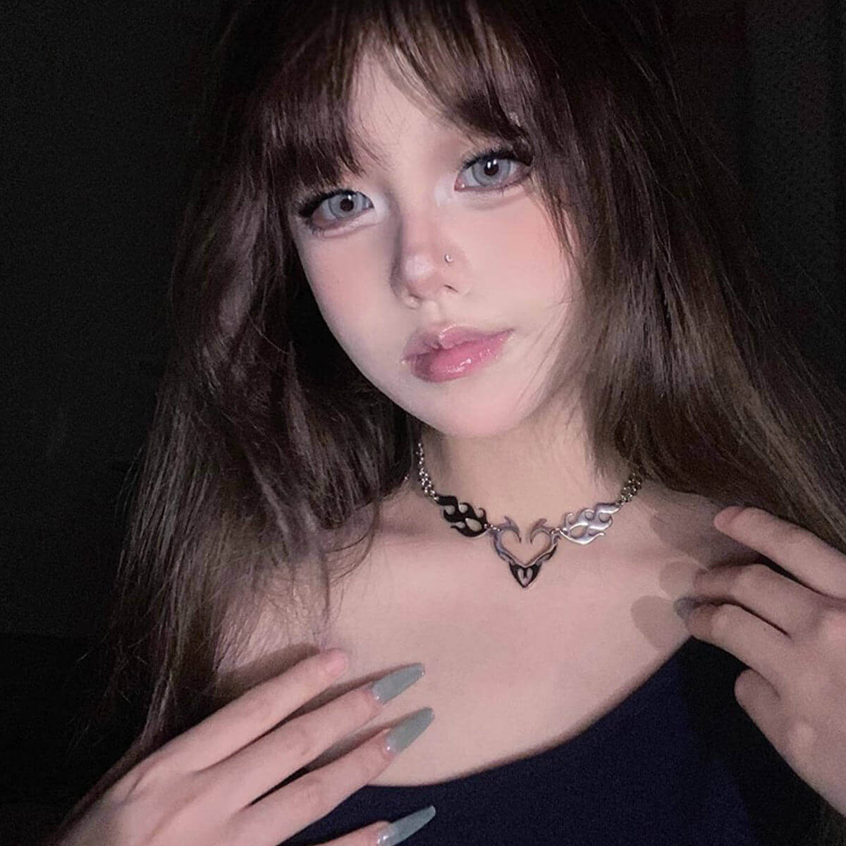 Openwork Flamed Heart Chunky Necklace