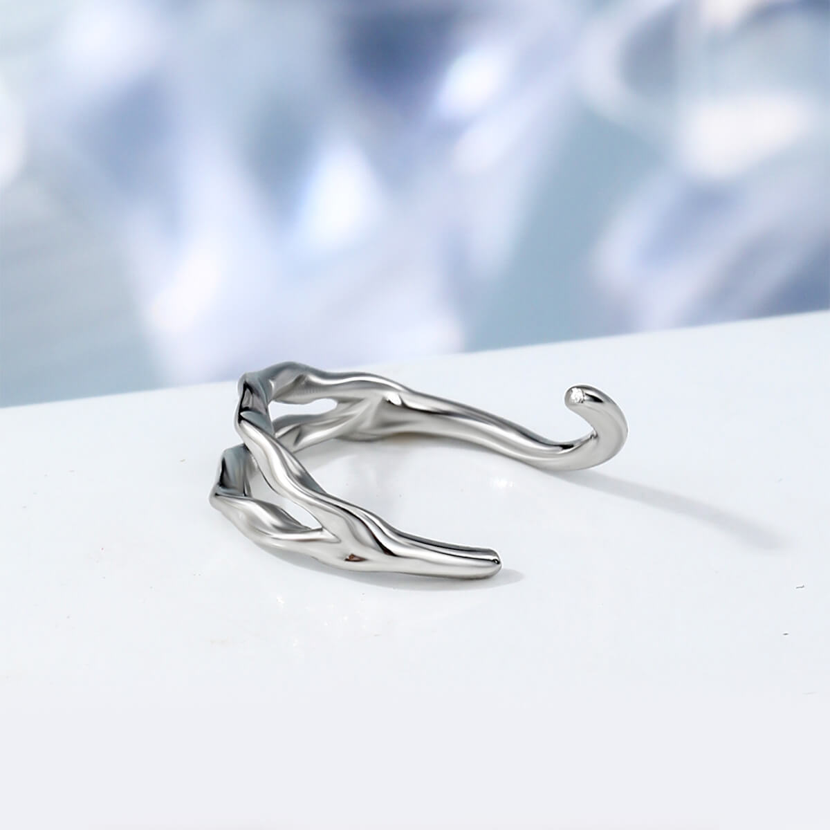 seamless Waved nose Ring