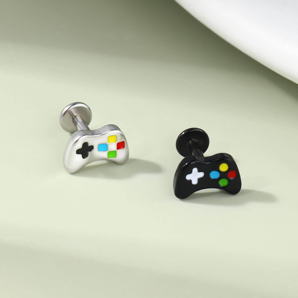 oufer game controller cartilage stud