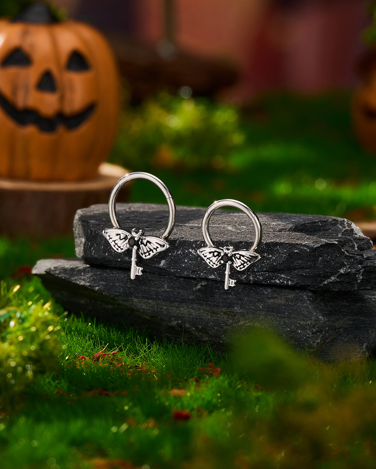 Moth Key septum ring
