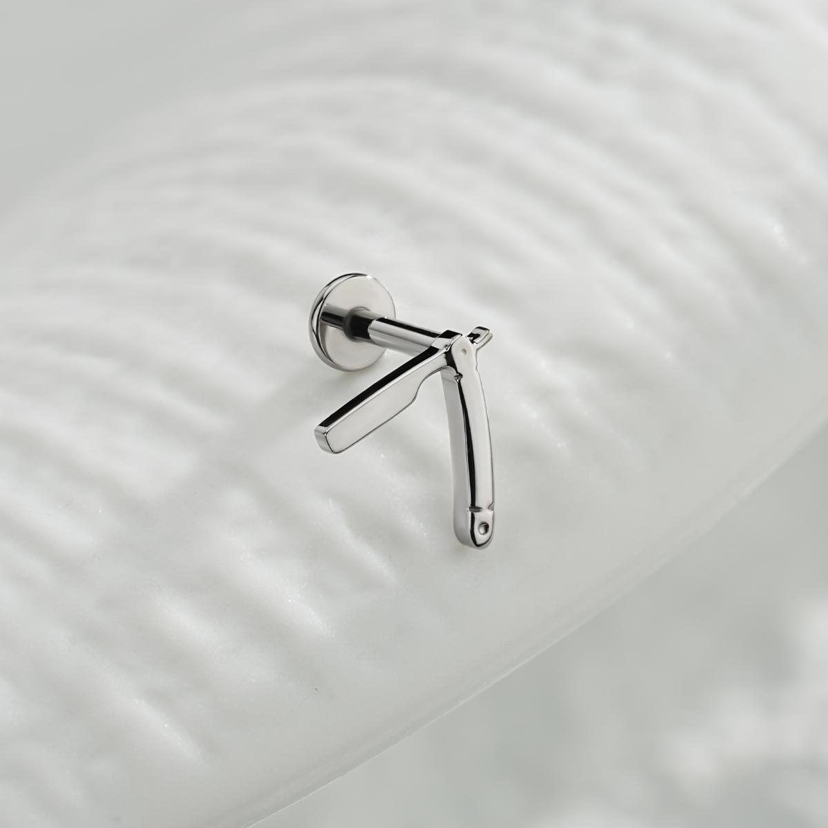titanium razor cartilage stud