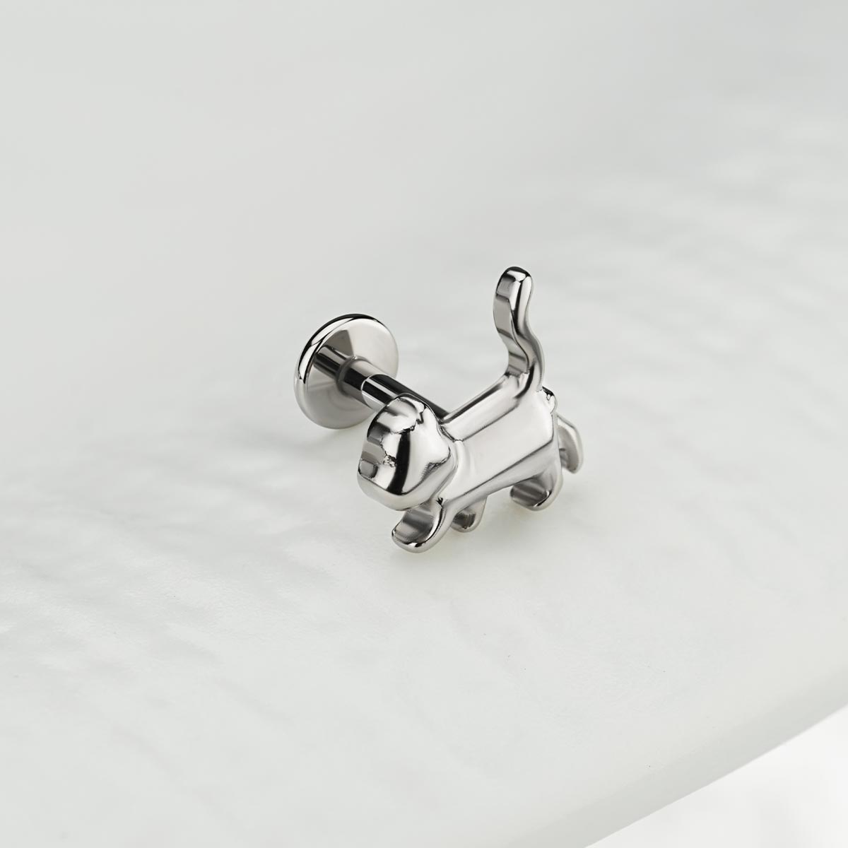 internally threaded cartilage stud