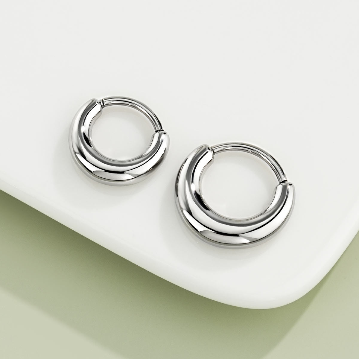 Paula's Design Silver Aura Titanium False Stretched Thick Septum Ring