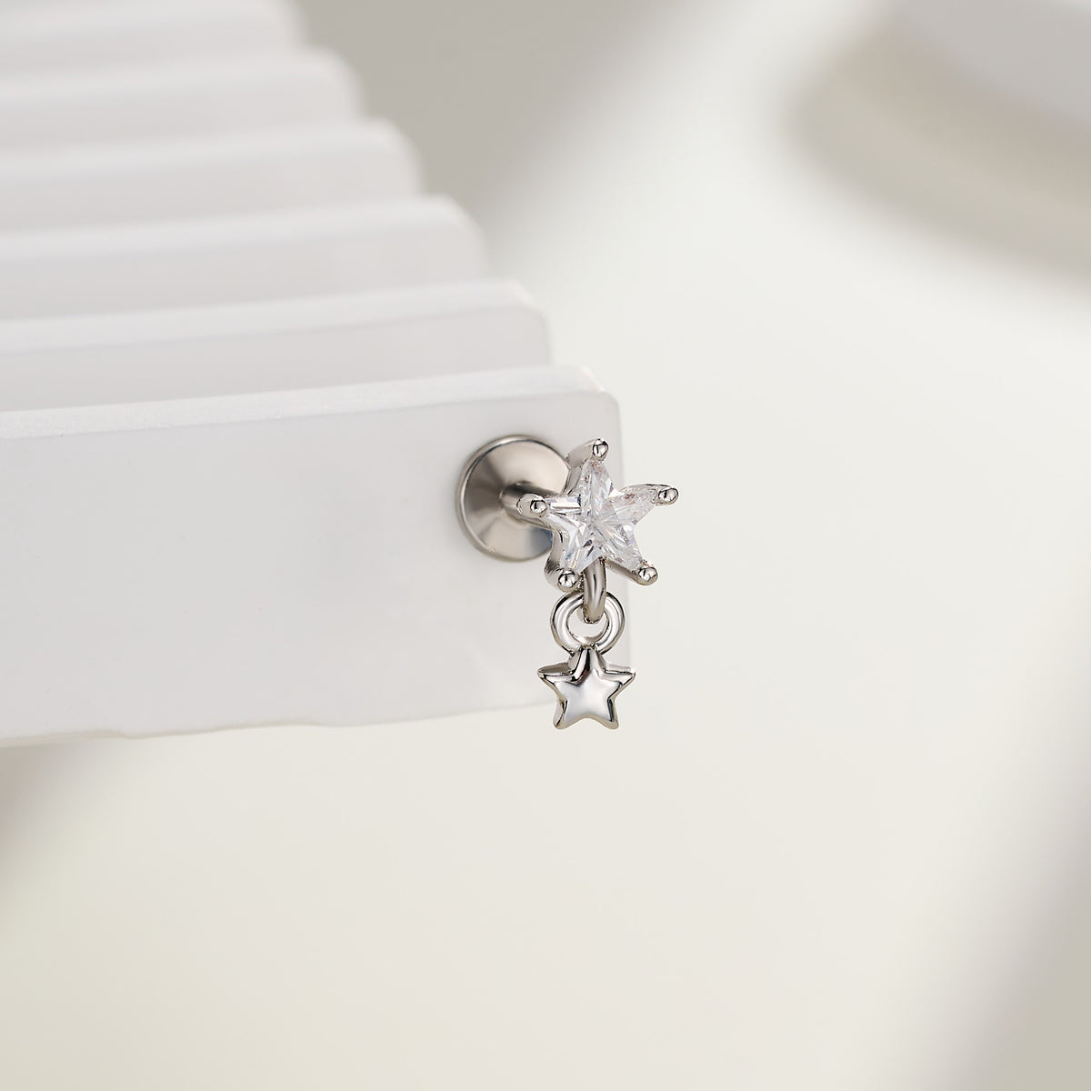 OUFER Star CZ Dangle Internally Threaded Cartilage Stud