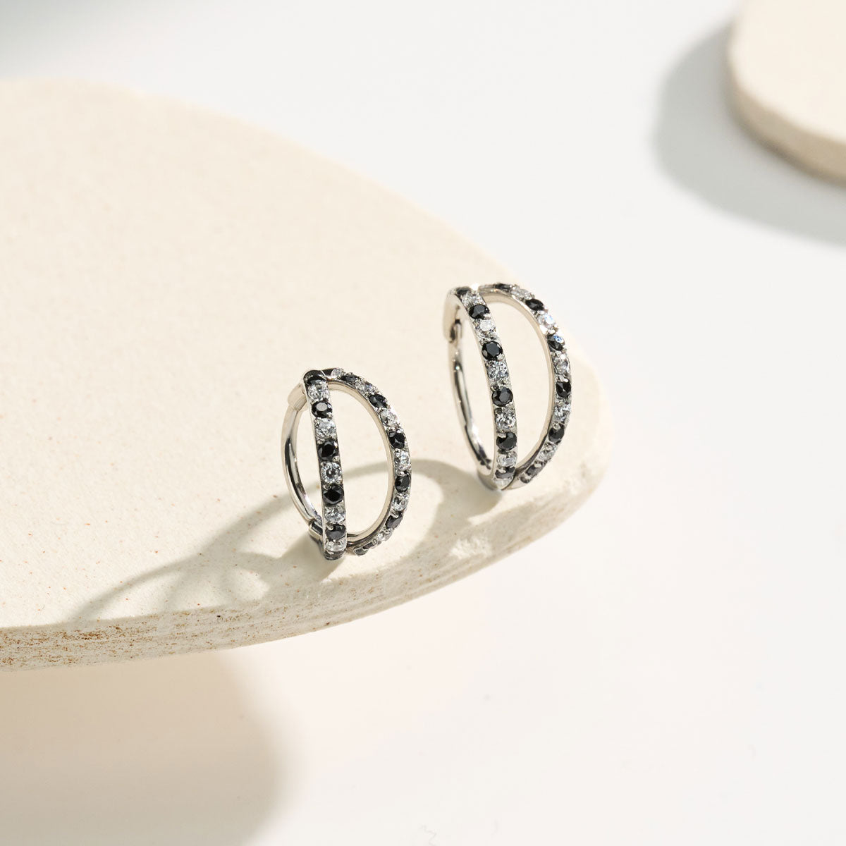 Alternating Black & Clear CZ nose hoop