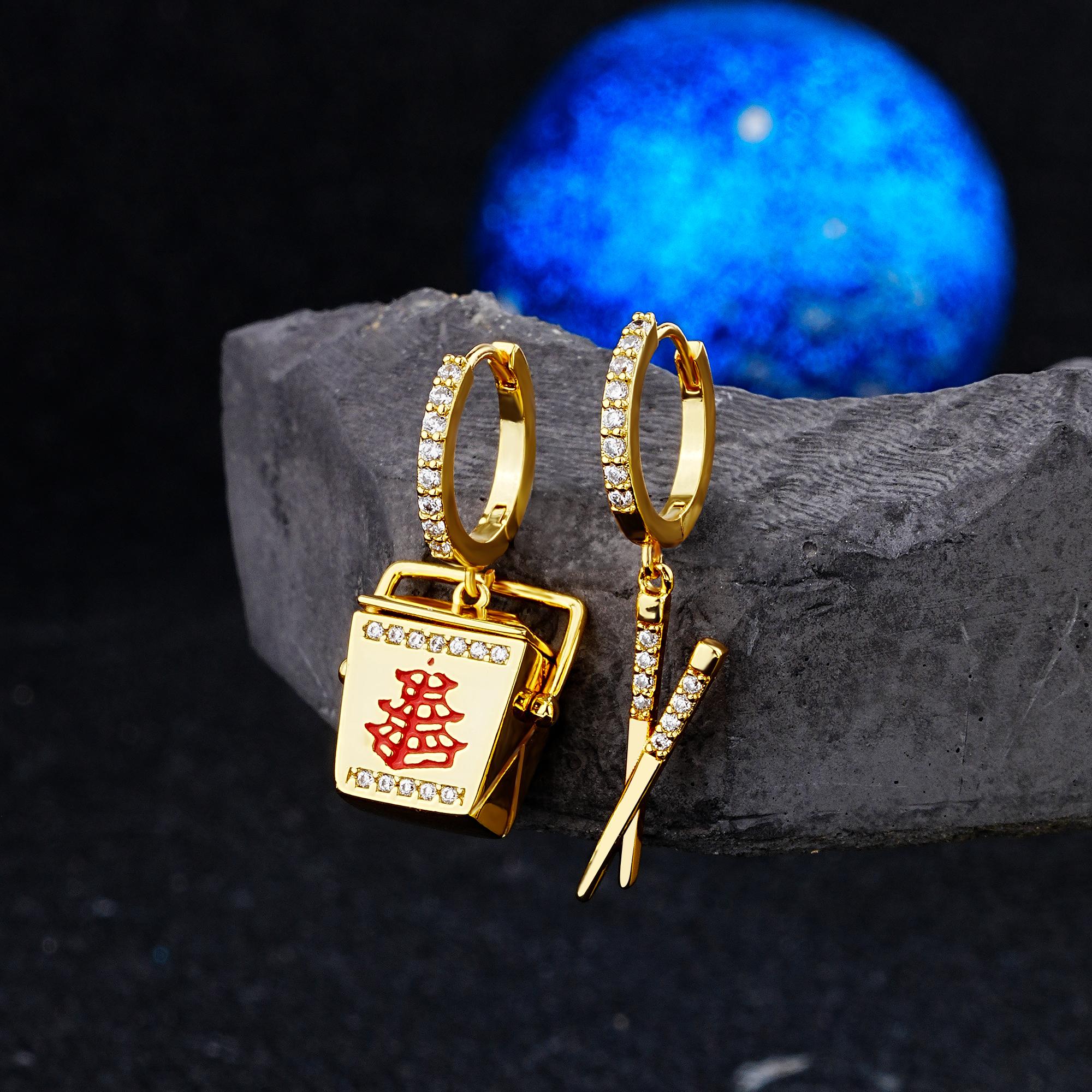 Container & Chopsticks earring