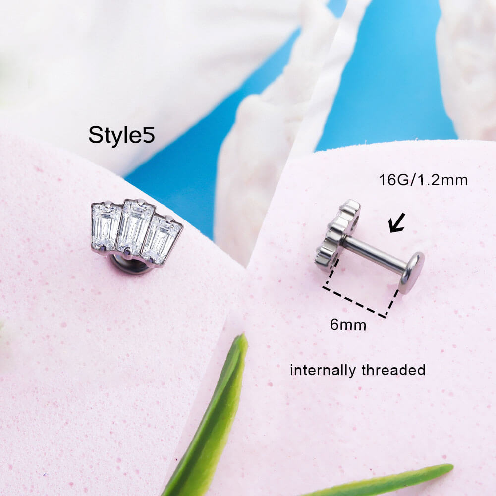 Sparkling CZ-Set Titanium Cartilage Stud