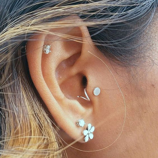 The Coolest Girl’S Multiple Ear Piercings Idears ---22 Photos Will Give You More Inspirations