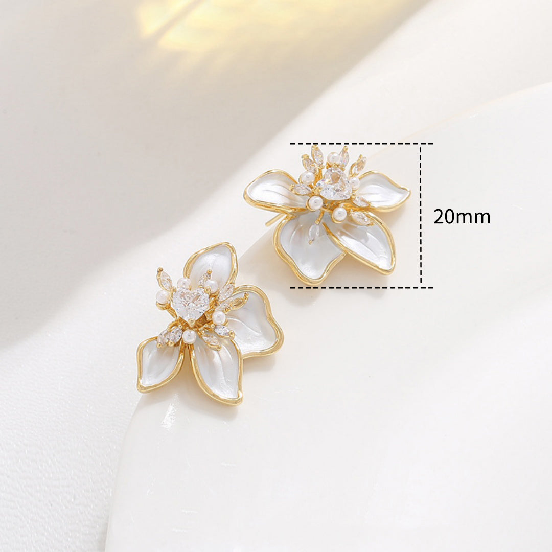 2PCS White Enamel Flower Earring Studs