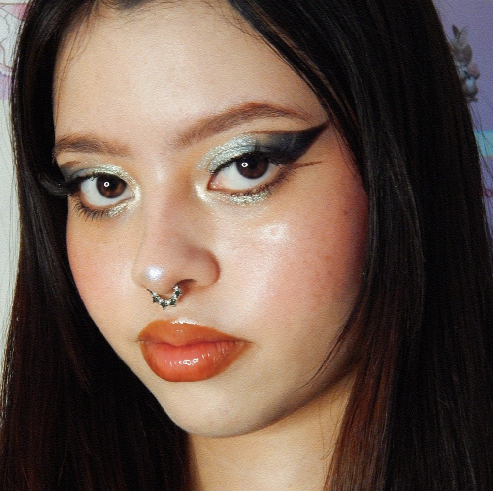 16G Green Gem & Clear CZ Cluster Clicker Septum Ring