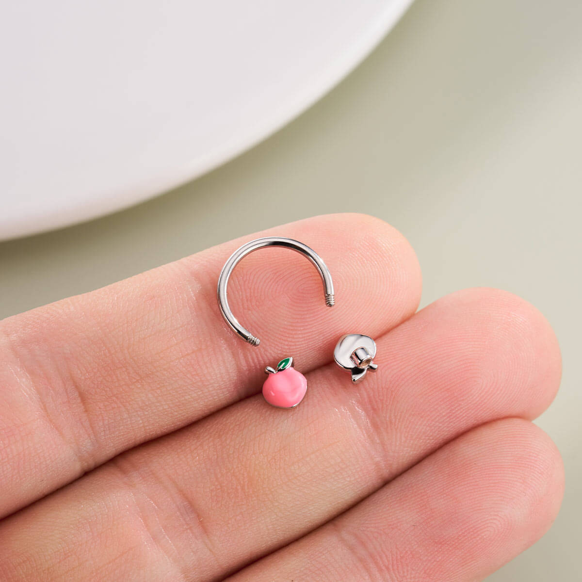 Oufer X Roly Plump Peach Ends Horseshoe Septum Ring