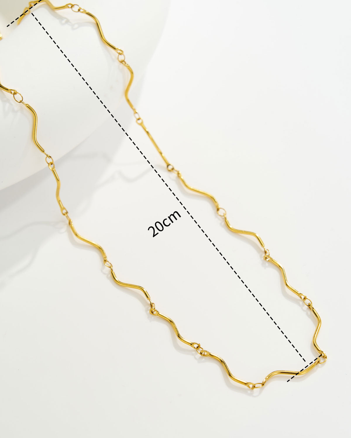 Minimalist Geometric Wave Necklace