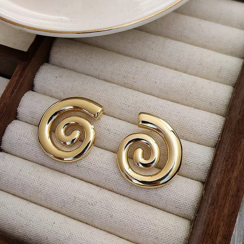 2PCS Spiral Statement Earrings