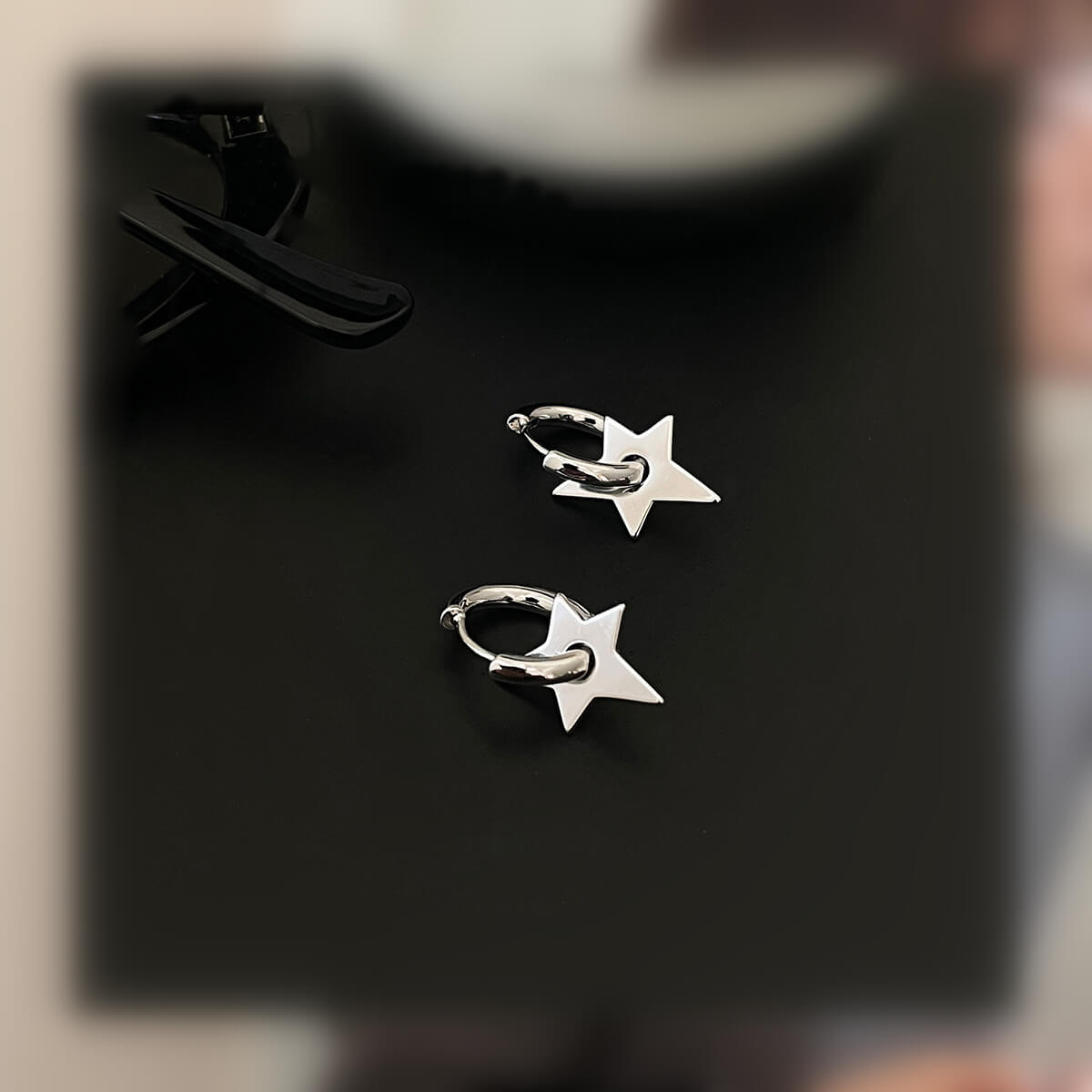 2PCS Irregular Star Hoop Earrings