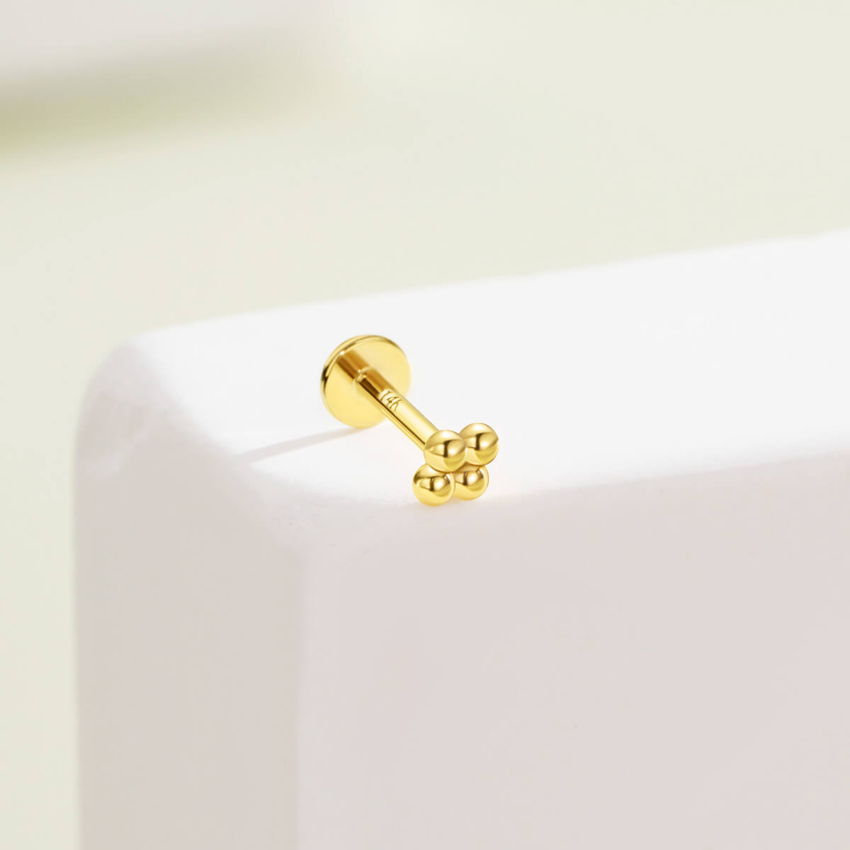 bean threadless nose stud