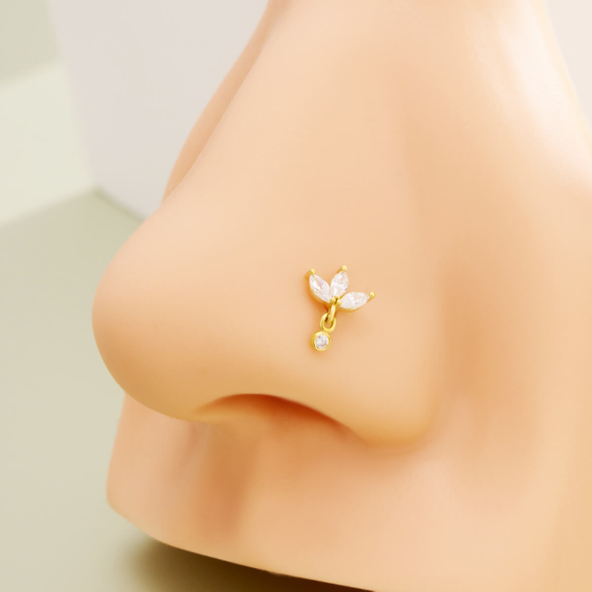 solid gold lotus flower nose stud