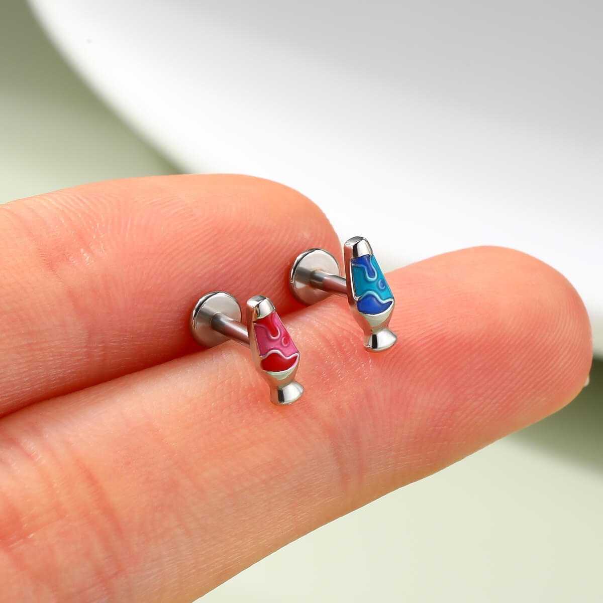 Oufer X Roly Glow in the Dark Lamp Cartilage Labret Stud