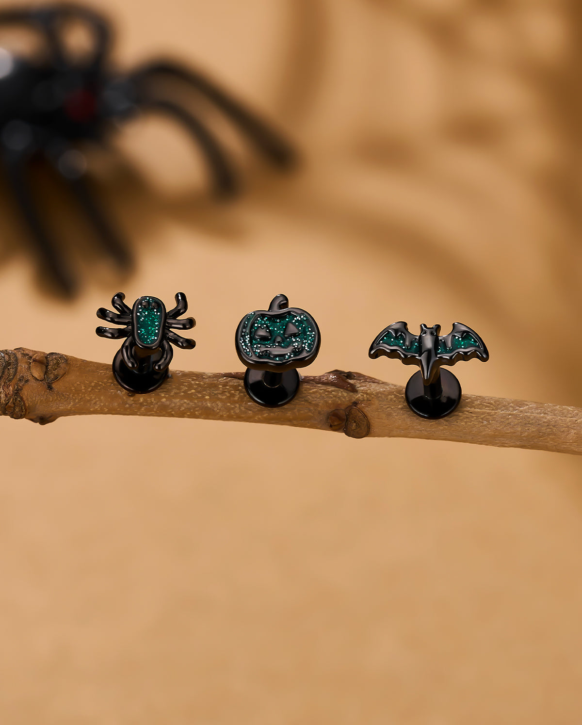 3PCS Green Glitter Spider Bat Pumpkin Cartilage Stud Set