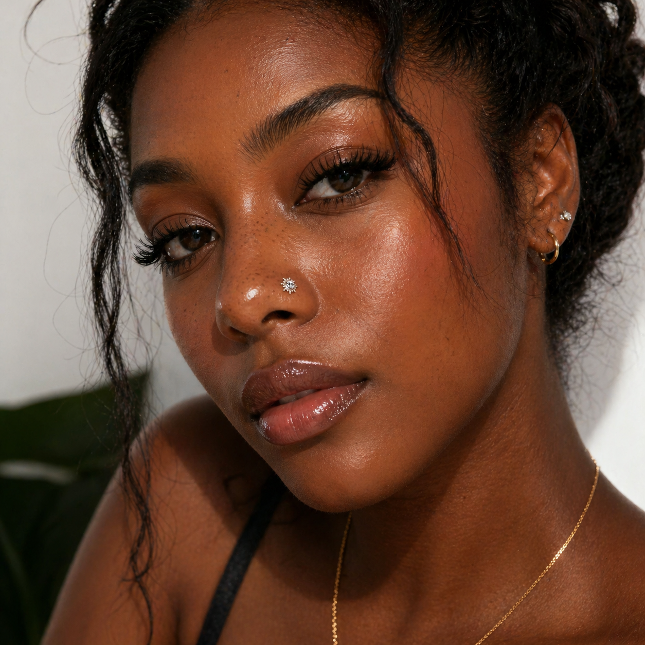 Sun L Shaped Nose Stud 