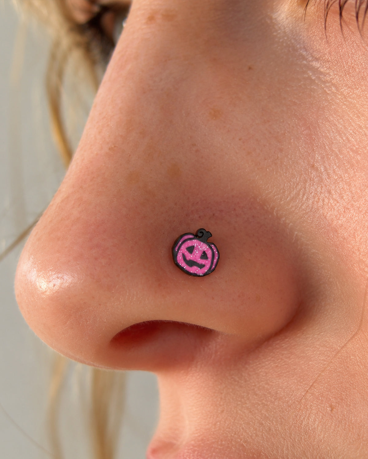 Pink Glitter Spider Web Pumpkin Bat L-Shaped Nose Stud Set