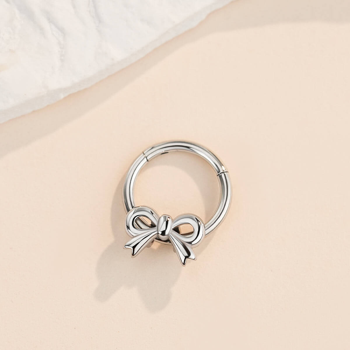 hinged segment bow septum ring