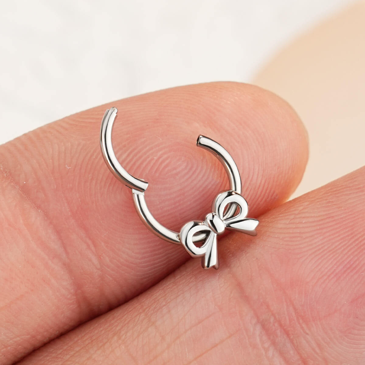 hinged segment septum ring
