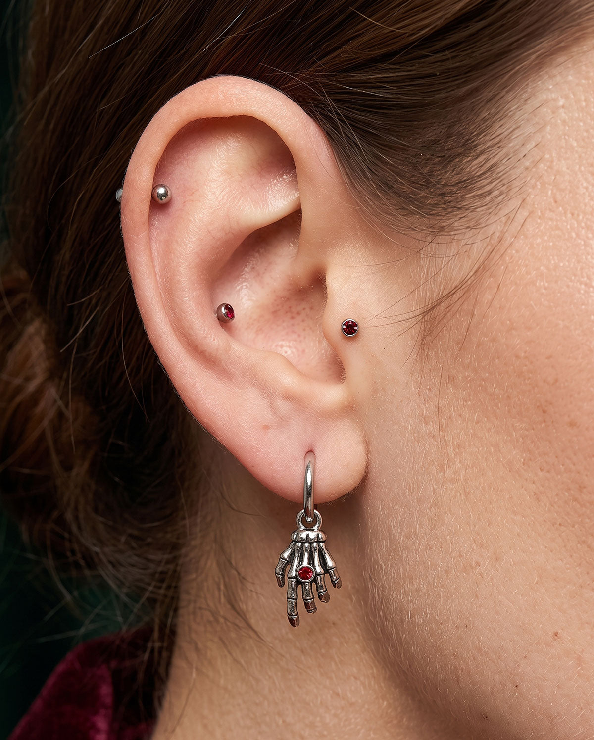 Skeleton Hand earlobe earring