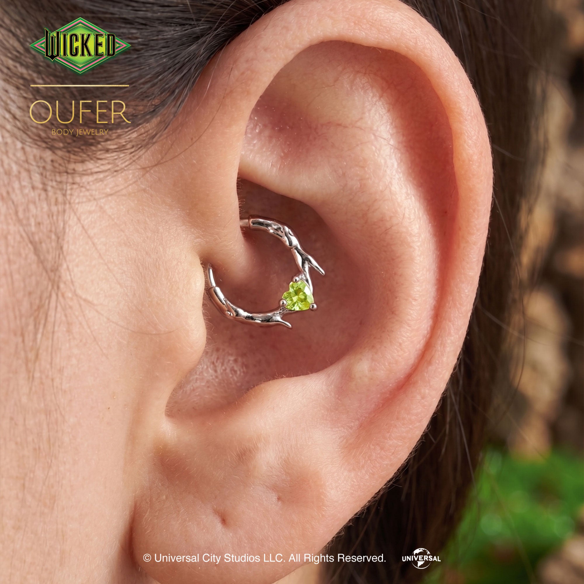 OUFER × WICKED Hand-Linked Heart Septum Ring