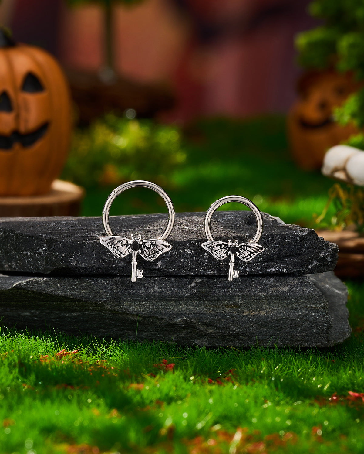 moth key septum ring 