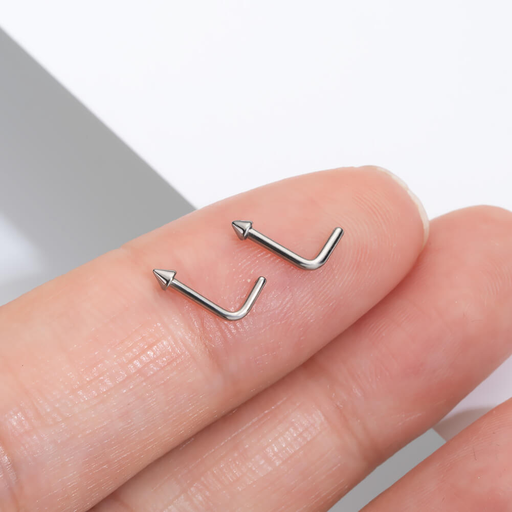 titanium spike nose stud