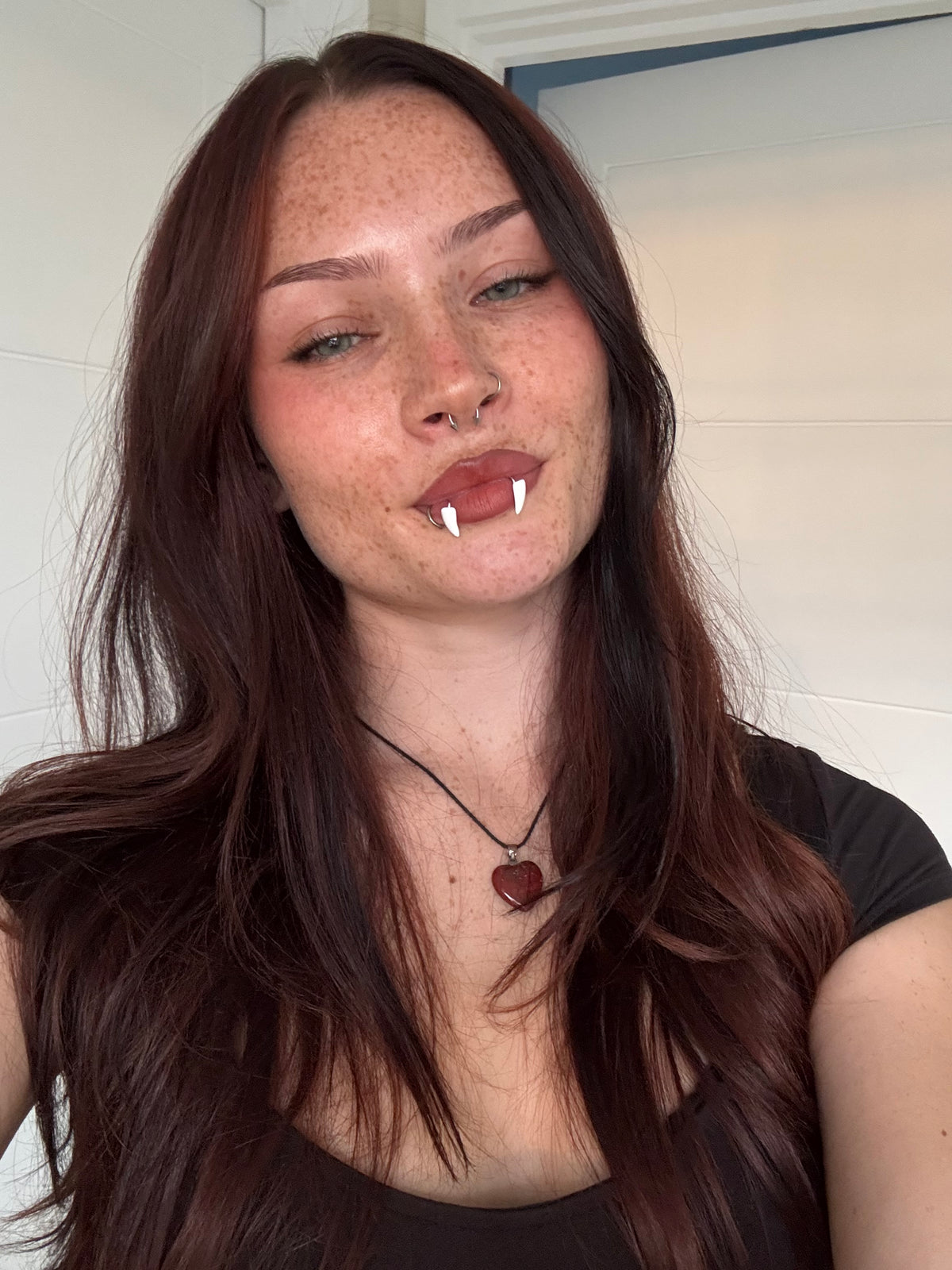 2PCS Vampire Fang Fake Lip Studs